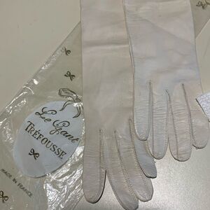 Trefoisse off white leather gloves vintage sz61/2